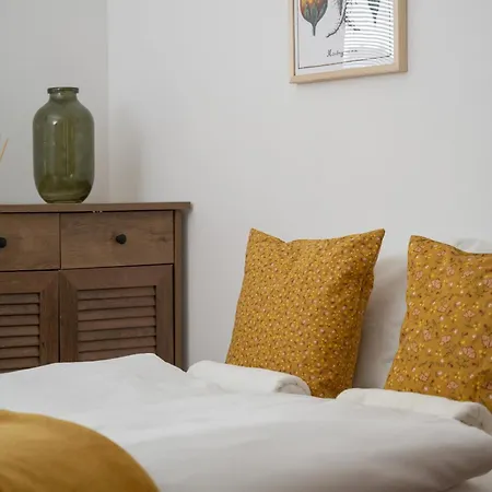 Miedziana Stylish & Cosy With Balcony By Renters Apartmán
