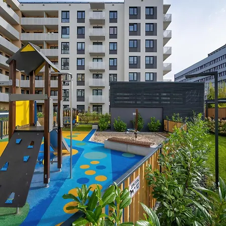 Miedziana Stylish & Cosy With Balcony By Renters Vratislav