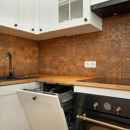 Miedziana Stylish & Cosy With Balcony By Renters Apartmán *